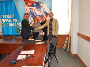 Торжественное вручение свидетельств Торжественное вручение свидетельств